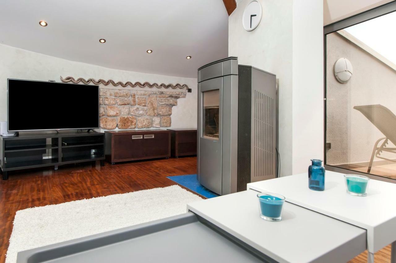 Apartment Canna 로비니 외부 사진